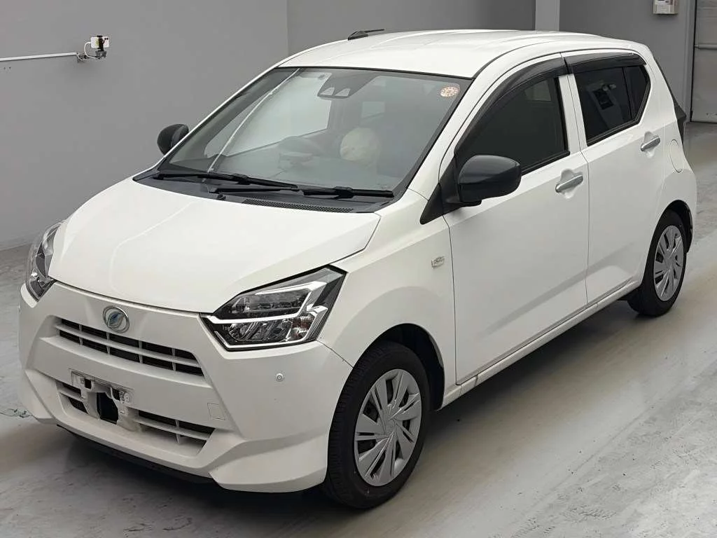 Daihatsu Mira e:S LA350S 2021